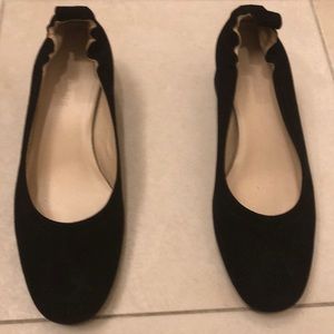 Everlane block low heeled pumps
